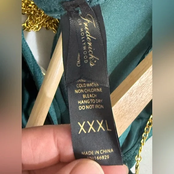 Frederick's of Hollywood Emerald Green Chain-Accent Teddy - Picture 6 of 7